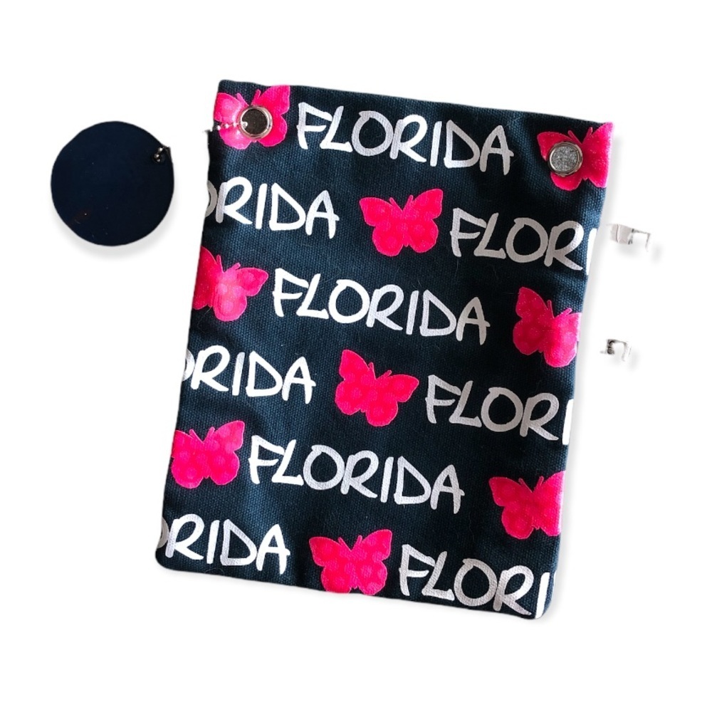 Robin Ruth Pouch - Picture 2 of 6